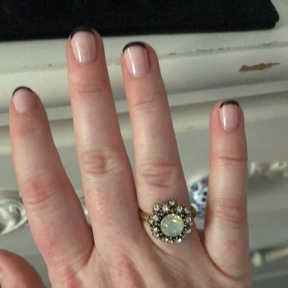 Francesca’s Ring size 7 - Picture 2 of 4